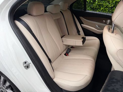 Used 2022 Mercedes-Benz E 350 4MATIC Sedan image 36
