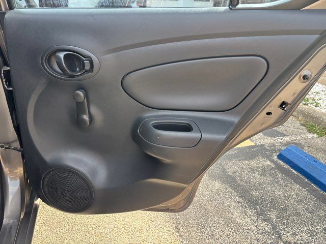 Used 2017 Nissan Versa S Plus FWD image 38