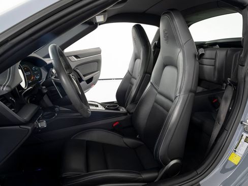 Certified 2023 Porsche Macan GTS AWD/4WD image 17
