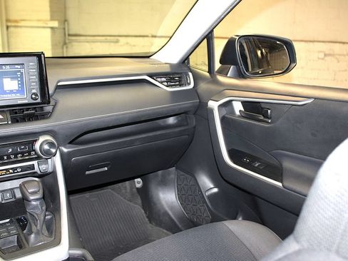 Used 2020 Toyota RAV4 LE w/ All Weather Liner Package AWD/4WD image 30
