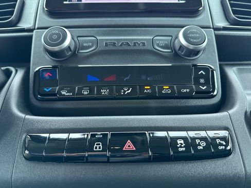 New 2026 RAM ProMaster 2500 w/ Advanced Safety Group FWD image 27