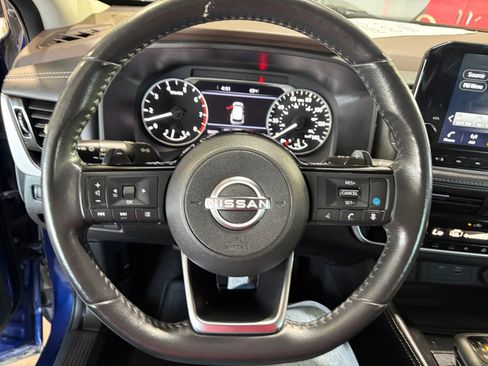 Certified 2023 Nissan Rogue SL w/ SL Premium Package image 9