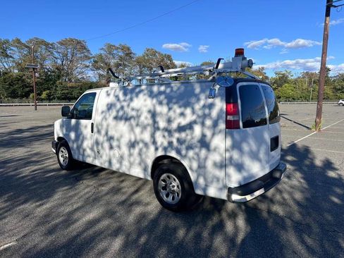 Used 2013 Chevrolet Express 1500 image 10