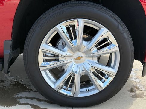 Used 2026 Chevrolet Silverado 1500 High Country AWD/4WD image 10