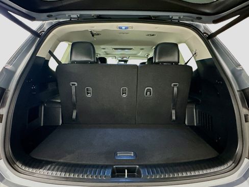 Used 2025 Kia Telluride S image 32