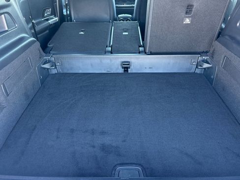 Used 2022 Mercedes-Benz GLB 250 4MATIC image 14