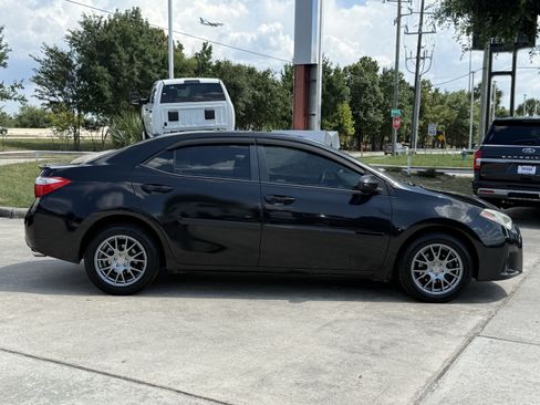 Used 2015 Toyota Corolla S w/ Driver Convenience Package FWD image 3