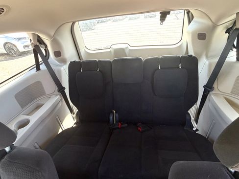 Used 2015 Dodge Grand Caravan SXT FWD image 20