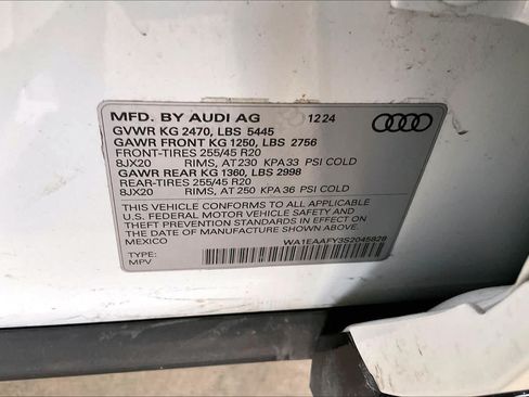 Used 2025 Audi Q5 2.0T Premium Plus w/ Premium Plus Package AWD/4WD image 35