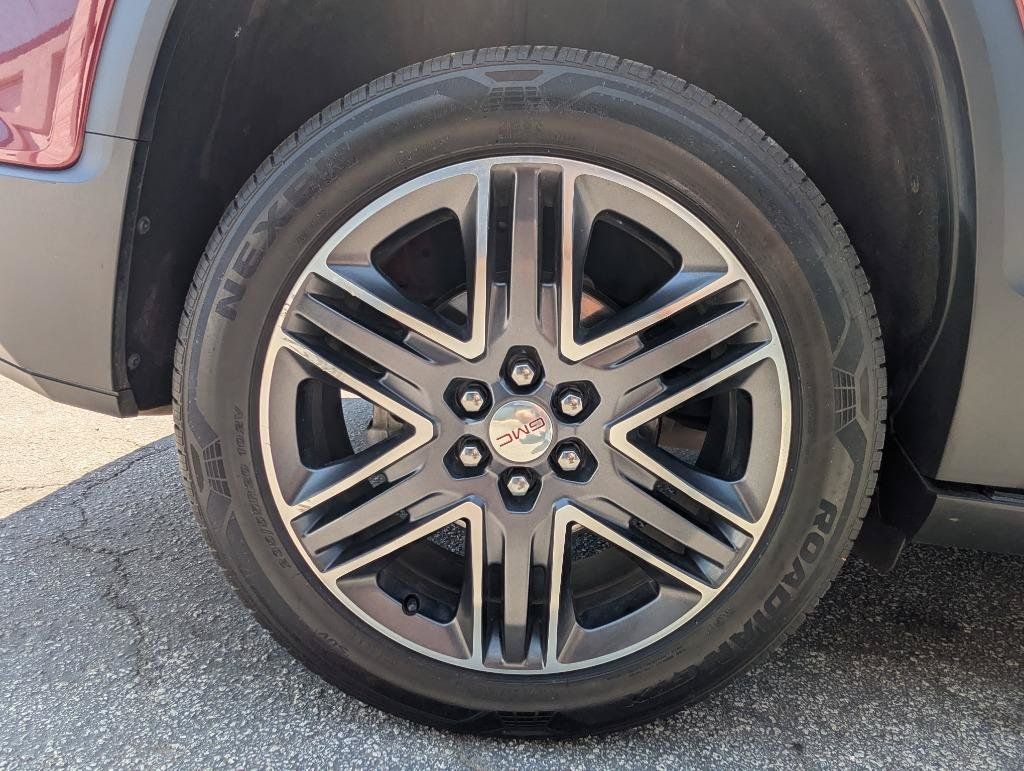 Used 2017 GMC Acadia SLT FWD image 15