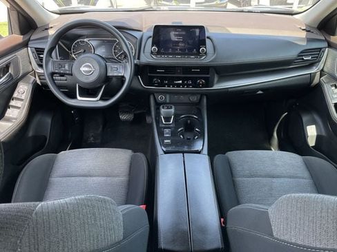 Used 2023 Nissan Rogue SV FWD image 10