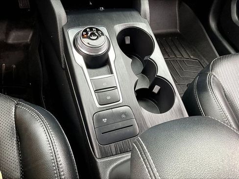 Used 2021 Ford Escape SEL w/ Technology Package image 32