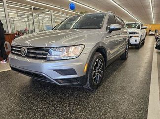 Used 2021 Volkswagen Tiguan SE w/ Panoramic Sunroof Package AWD/4WD video 1