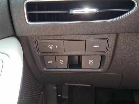 Certified 2023 Hyundai Sonata SEL w/ Convenience Package FWD image 24