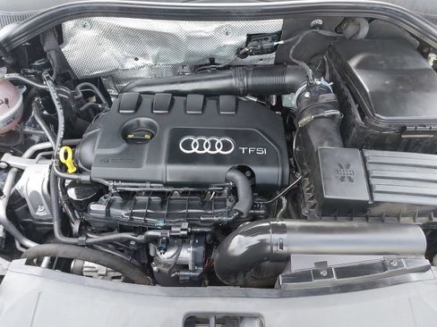Used 2018 Audi Q3 2.0T Premium Plus w/ Premium Plus Package AWD/4WD image 34