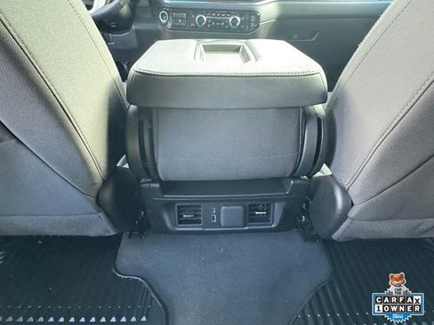 Used 2025 GMC Sierra 1500 Elevation image 24