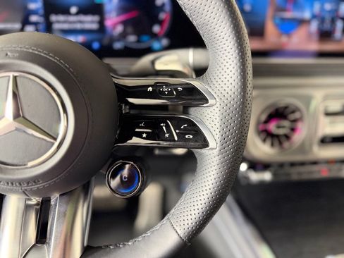 Used 2025 Mercedes-Benz G 63 AMG 4MATIC image 31