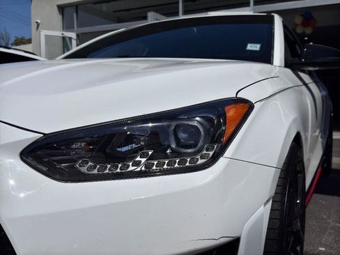 Used 2021 Hyundai Veloster N image 11