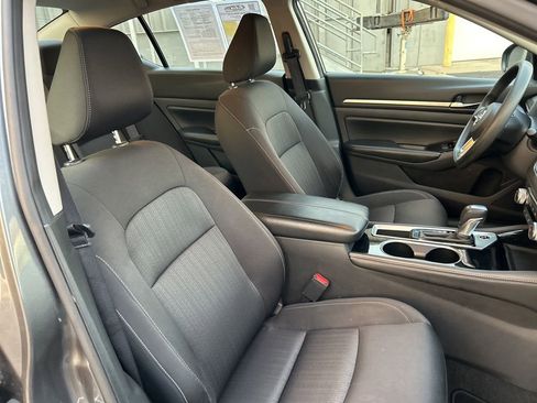Used 2023 Nissan Altima 2.5 SV image 35