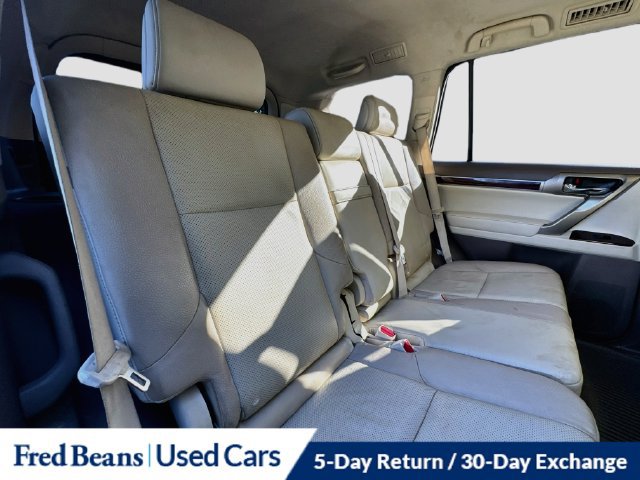 Used 2016 Lexus GX 460 w/ Premium Package AWD/4WD image 34