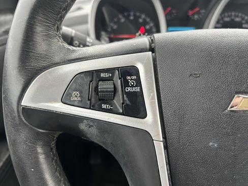 Used 2017 Chevrolet Equinox LT w/ Convenience Package image 17