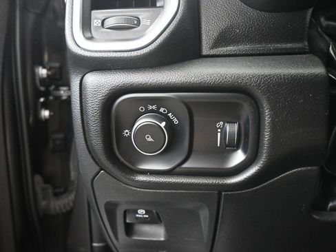 Used 2024 RAM 1500 Laramie RWD image 15