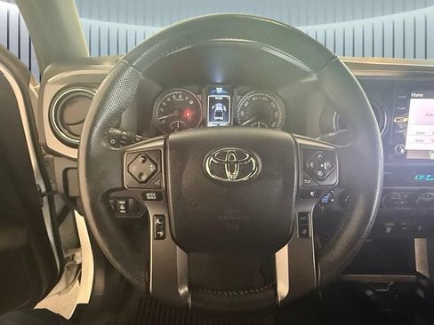 Used 2021 Toyota Tacoma TRD Off-Road AWD/4WD image 10