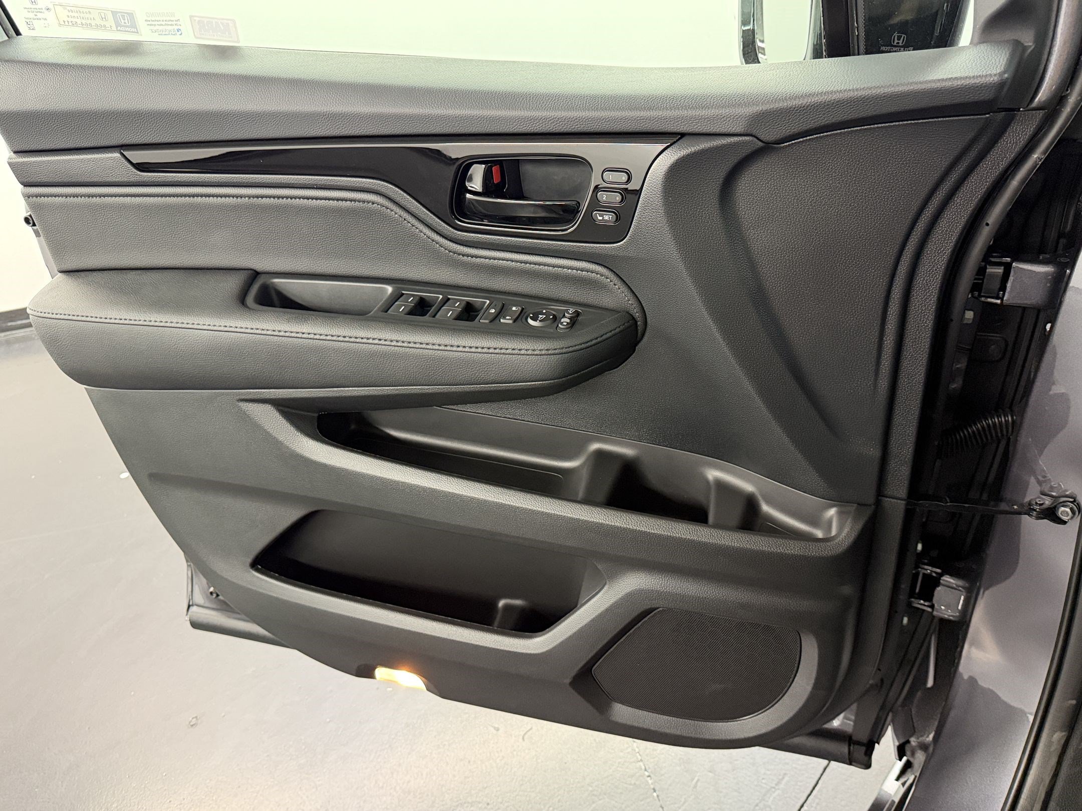 New 2027 Honda Odyssey Elite image 14