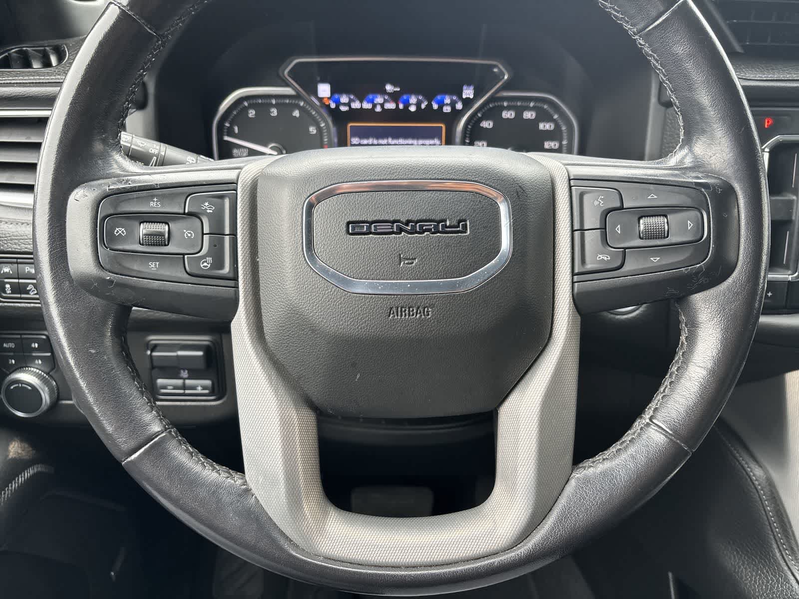 Used 2021 GMC Yukon Denali w/ Denali Premium Package AWD/4WD image 9