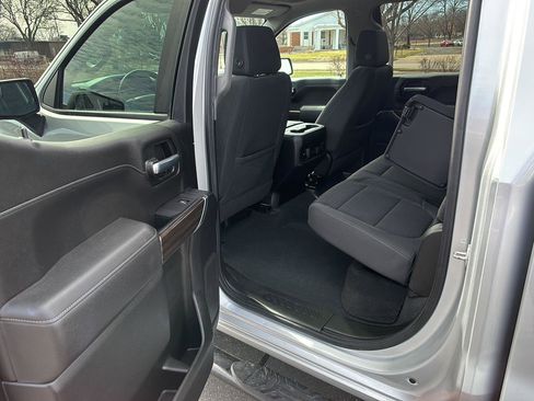 Used 2021 Chevrolet Silverado 1500 LT Trail Boss image 16