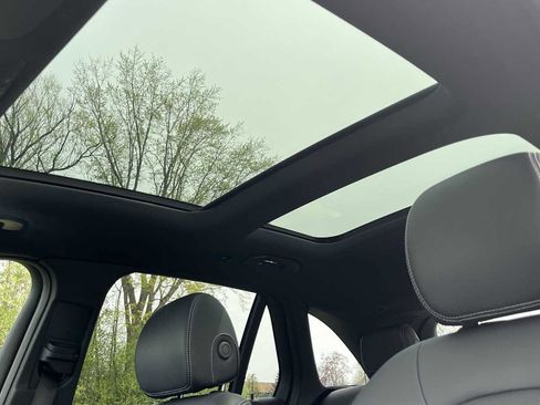 Used 2022 Mercedes-Benz GLC 300 4MATIC image 21