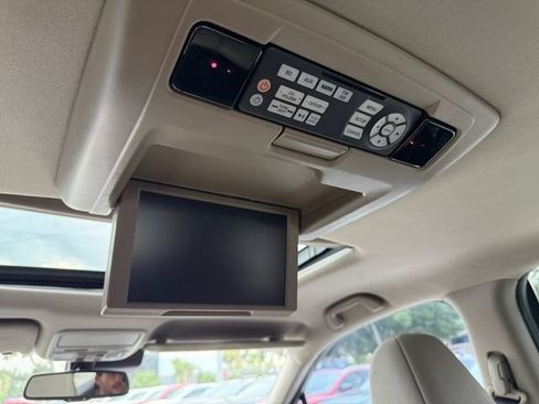 Used 2018 Honda Pilot Touring image 25