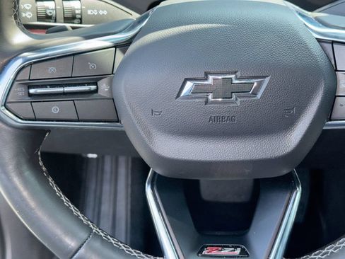 Used 2025 Chevrolet Traverse Z71 w/ Driver Confidence Package AWD/4WD image 17