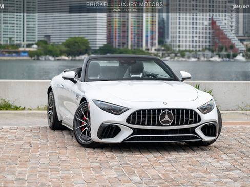 Used 2023 Mercedes-Benz SL 55 AMG 4MATIC image 3