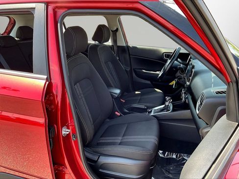 Certified 2023 Hyundai Venue SEL FWD image 29