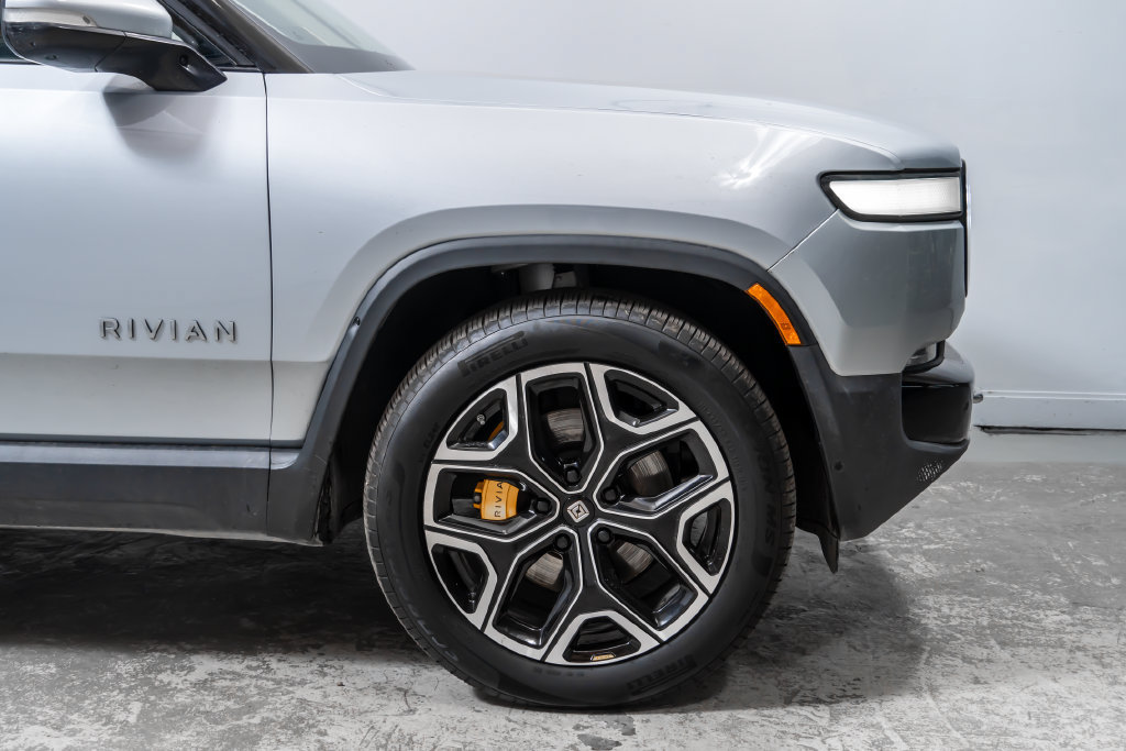 Used 2023 Rivian R1S Launch Edition Quad AWD/4WD image 12