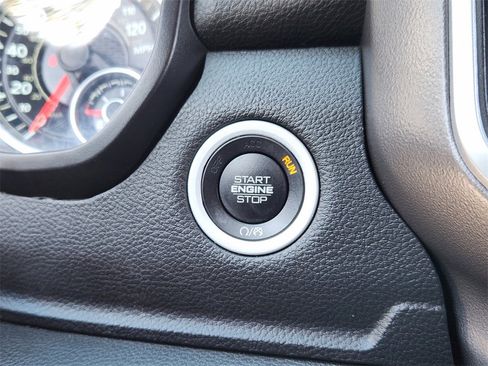 Certified 2021 RAM 1500 Big Horn image 30