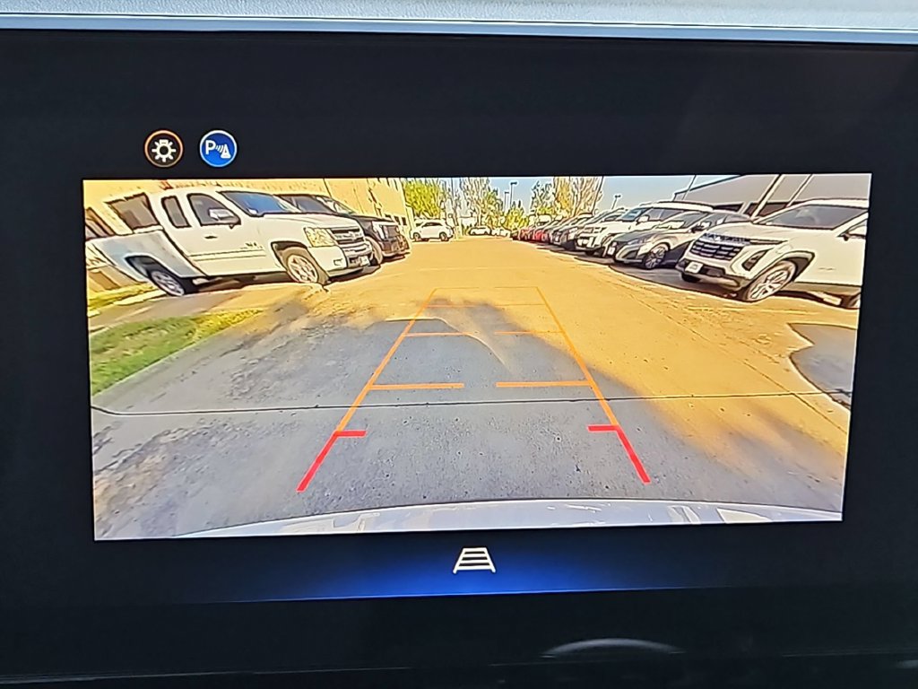 Used 2026 Chevrolet Equinox LT FWD image 18