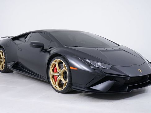 Used 2023 Lamborghini Huracan Tecnica RWD image 9