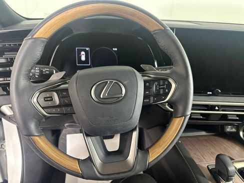 Used 2024 Lexus RX 350 Premium w/ Cold Area Package AWD/4WD image 15