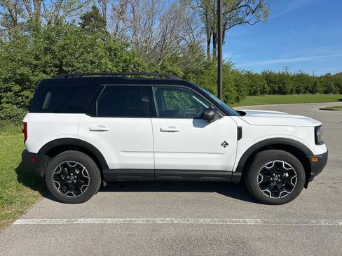Used 2025 Ford Bronco Sport Outer Banks w/ Outer Banks Tech Package+ image 3