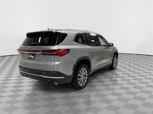 Certified 2025 Buick Enclave Preferred image 10