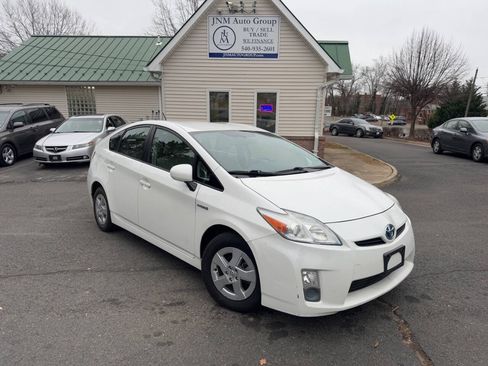 Used 2010 Toyota Prius FWD image 1