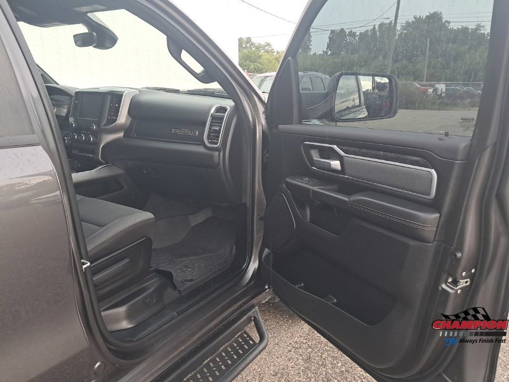 Used 2022 RAM 1500 Big Horn AWD/4WD image 20