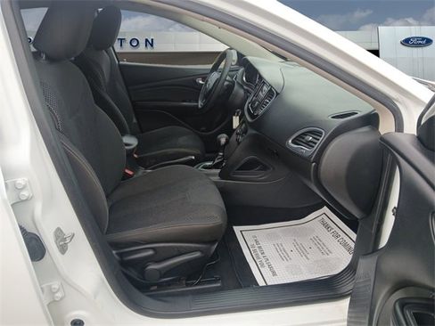 Used 2015 Dodge Dart SXT image 15