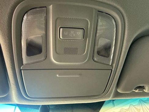 Used 2021 Kia Niro LX FWD image 24