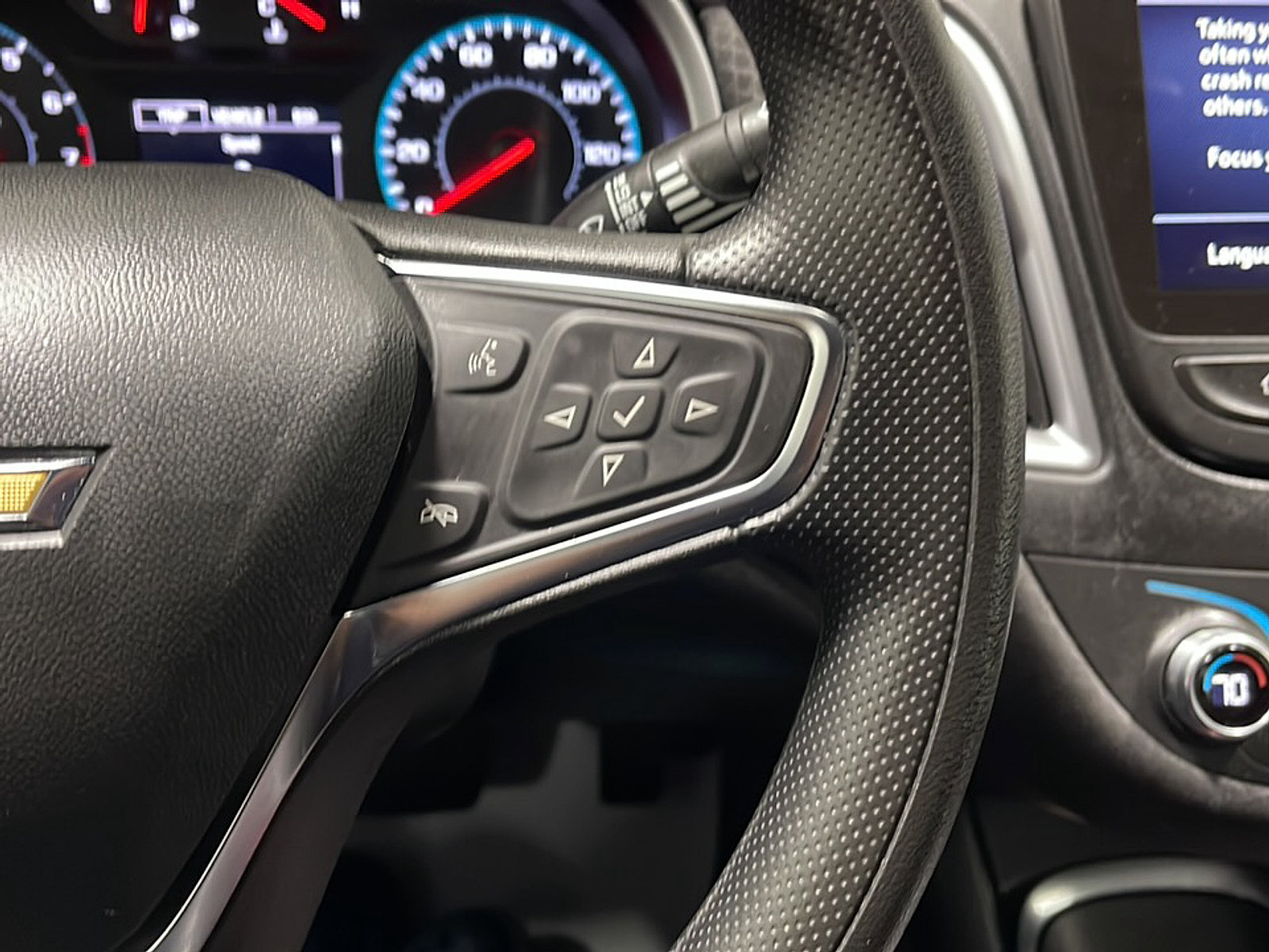 Used 2025 Chevrolet Malibu LT FWD image 7