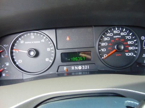 Used 2005 Ford F350 XLT AWD/4WD image 21