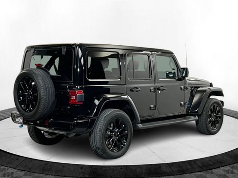 Used 2021 Jeep Wrangler Unlimited Sahara image 6