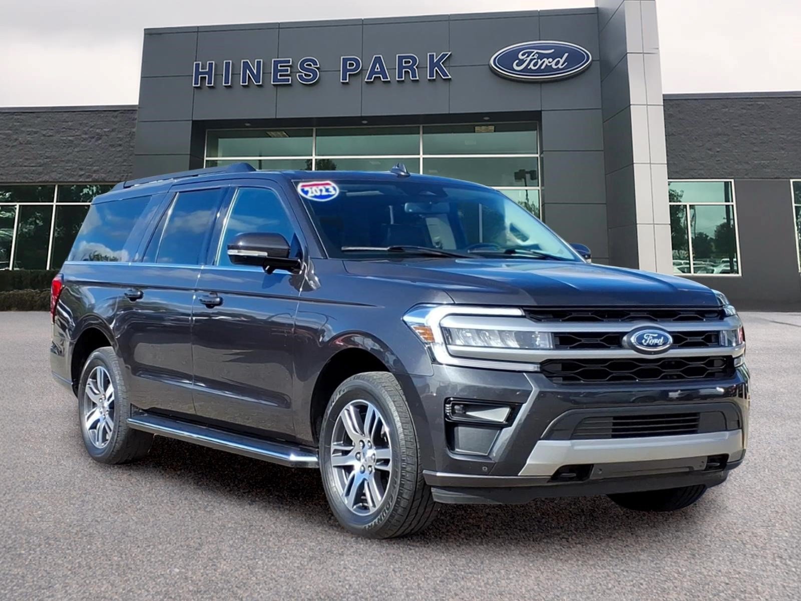 Used 2023 Ford Expedition Max XLT AWD/4WD image 1